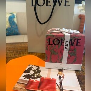 Loewe scented candle Gift Box with Ribbon, card and gift paper bag